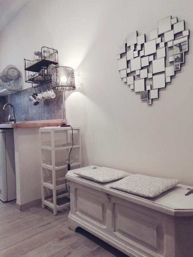 White Apartment Rome Bagian luar foto