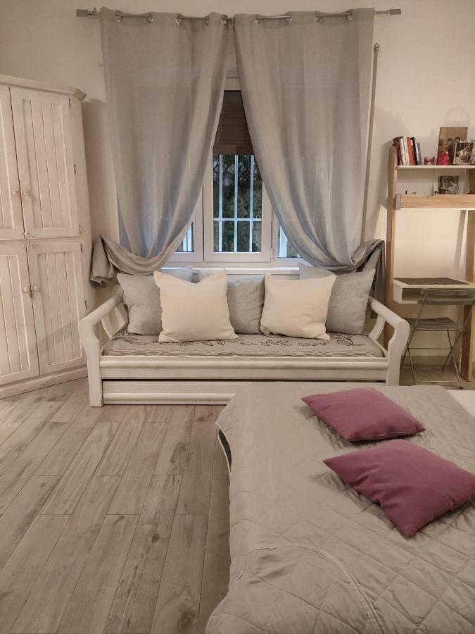 White Apartment Rome Bagian luar foto