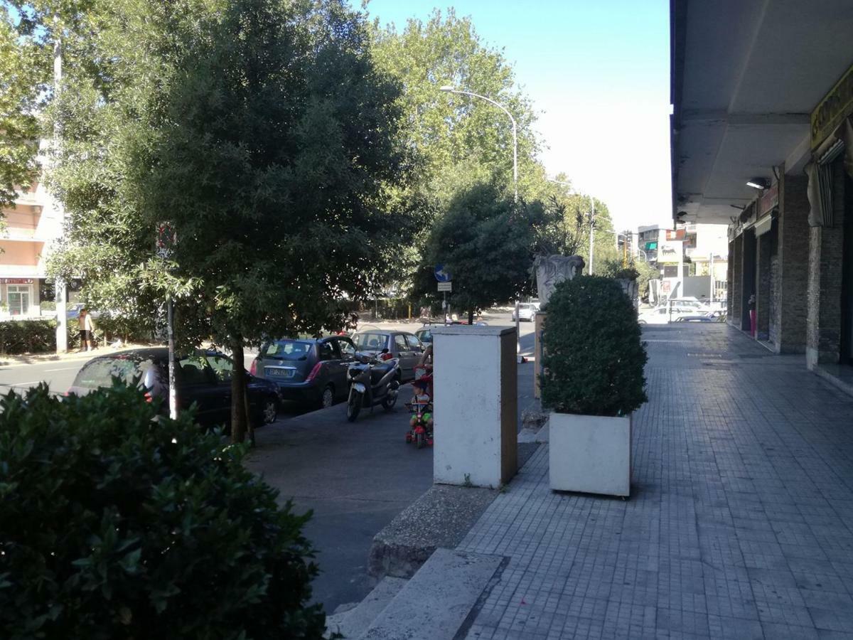 White Apartment Rome Bagian luar foto